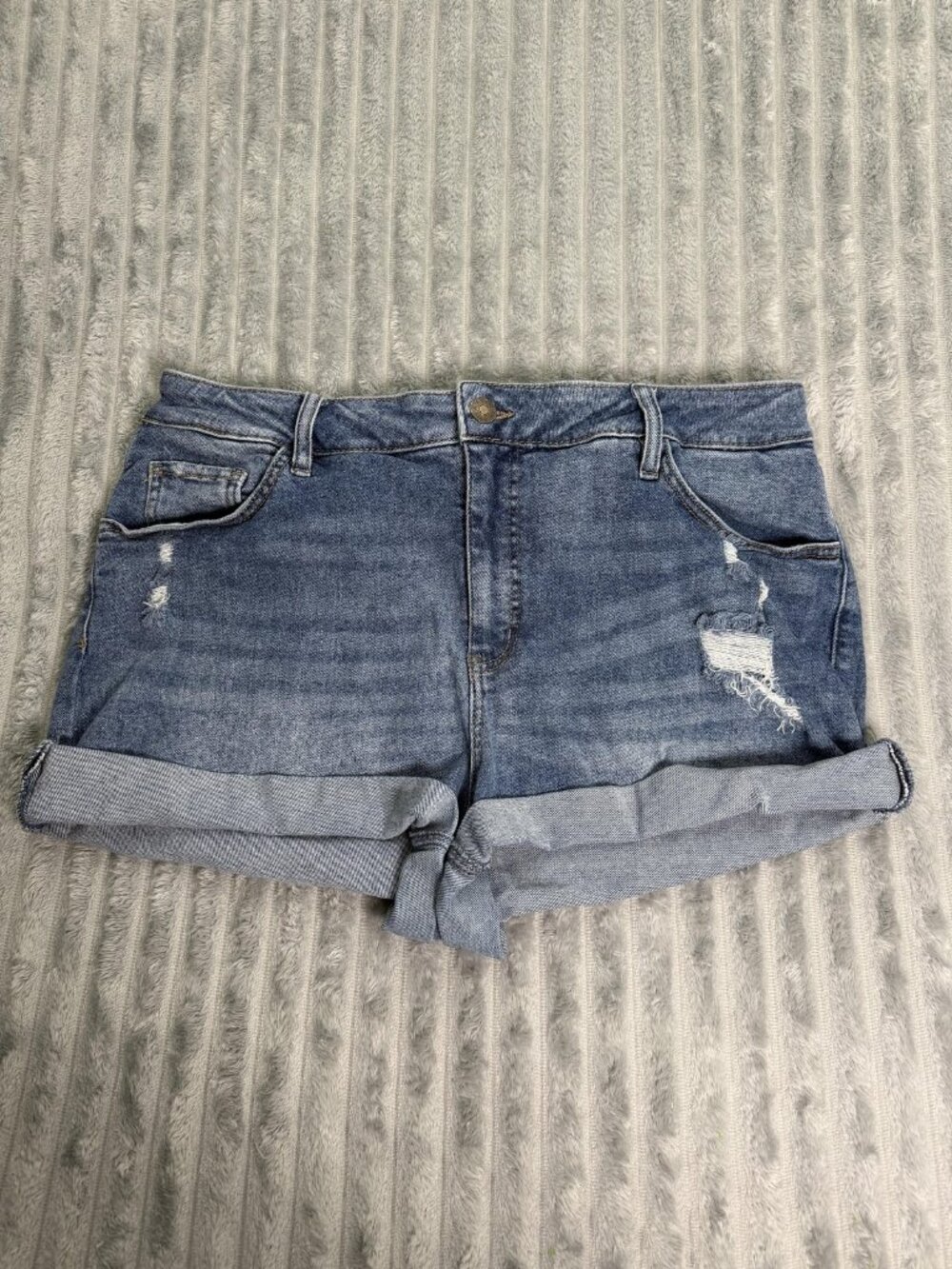 Ava & Viv Distressed Cuffed Jean Shorts Womens 16W Blue Stretch Casual Denim - Picture 8 of 9